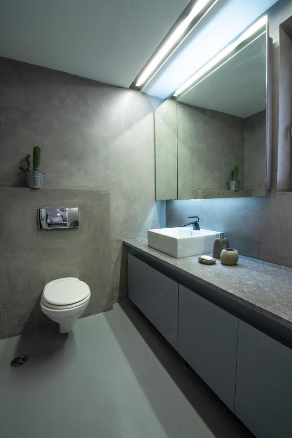 Elegant And Private Living By Neuvel Villa Athens Exterior photo